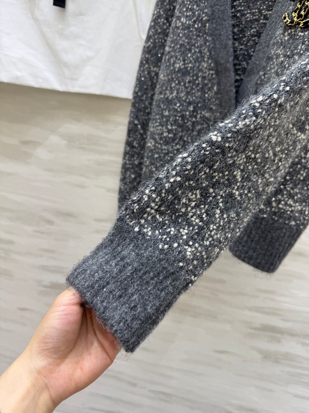CHANEL 25S KNITTED CARDIGAN 272