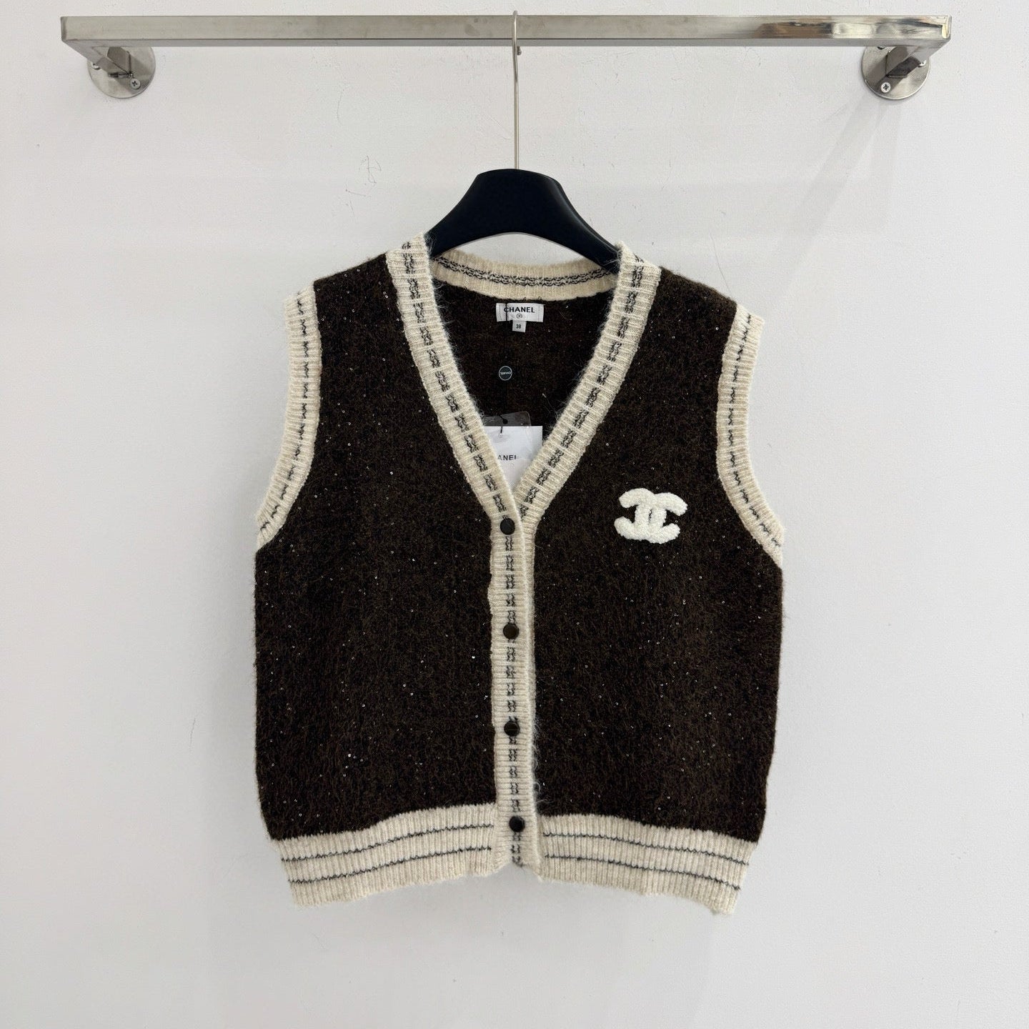 CHANEL 26S SLEEVELESS KNIT BLAZER 741