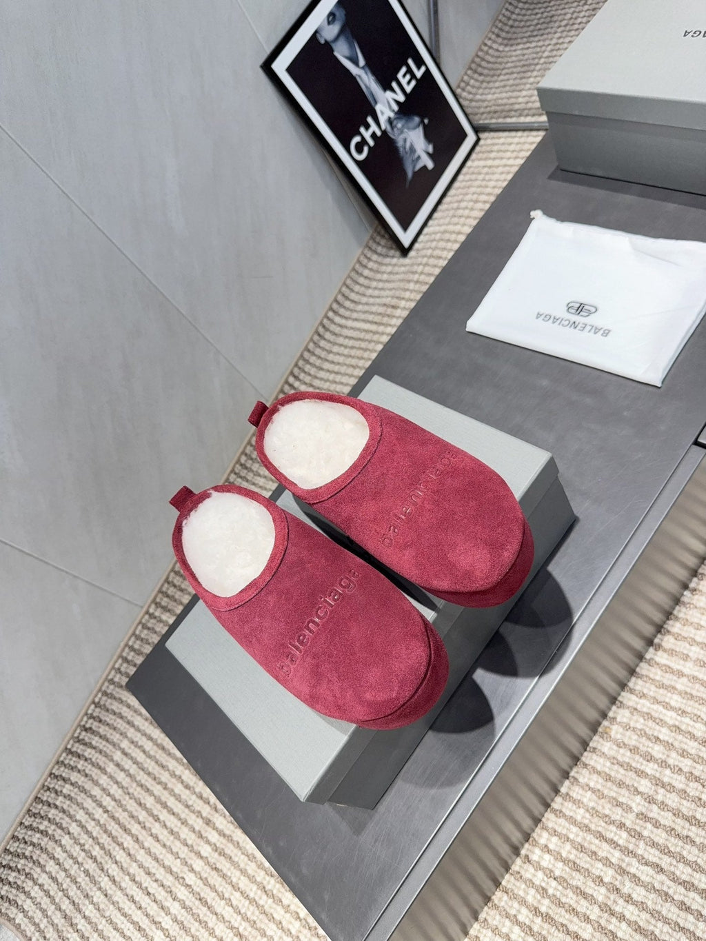 BALENCIAGA 25S AURALEE SLIP-ON 50 MM IN DEEP WINE RED SUEDE STYLE 2