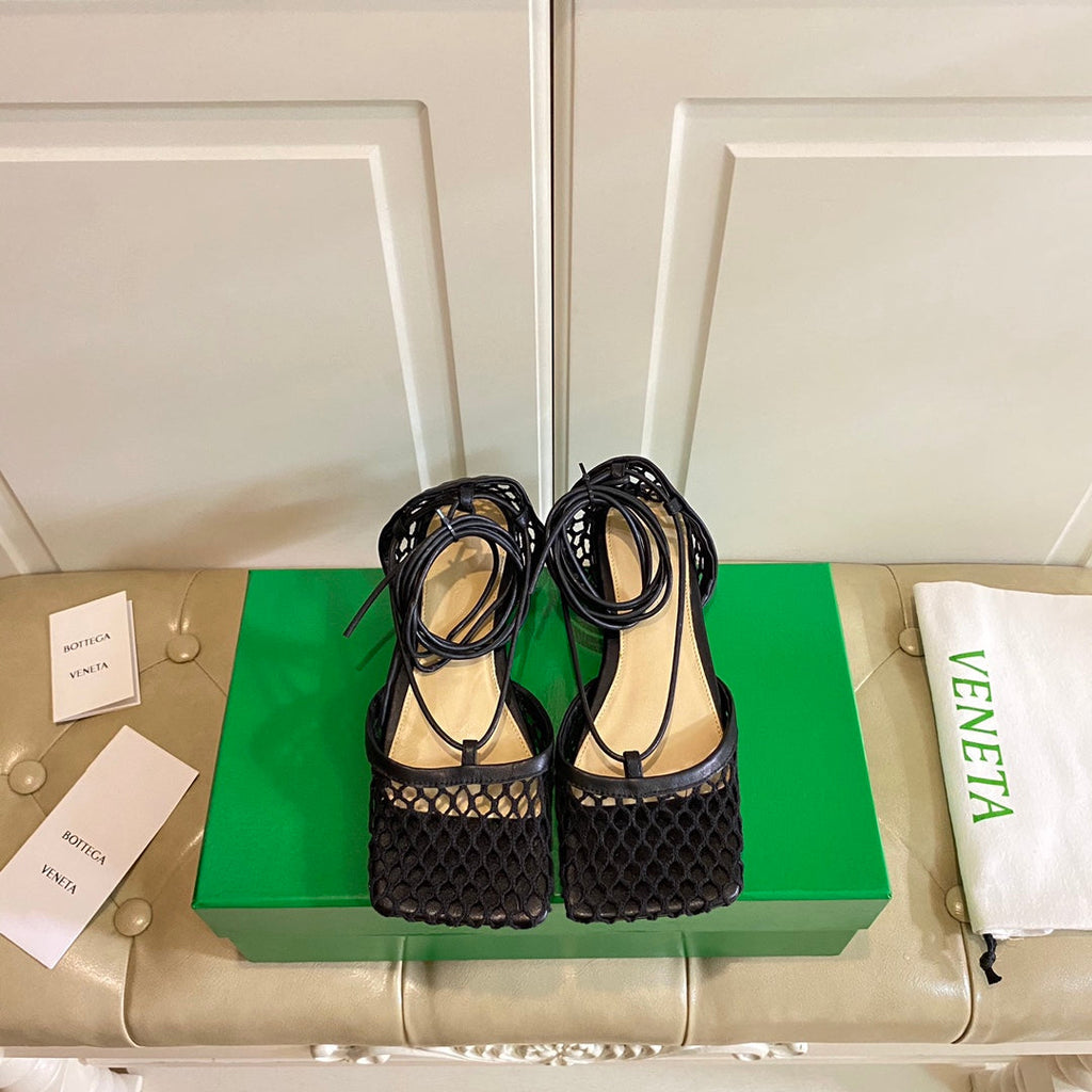 BOTTEGA VENETA STRETCH LACE-UP FLAT SANDAL IN BLACK METALLIZED MESH AND LEATHER