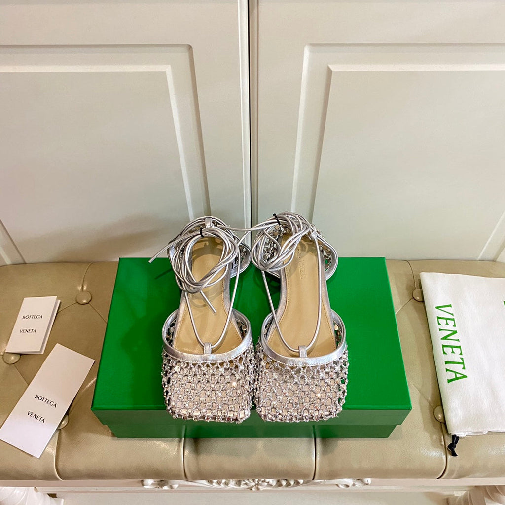 BOTTEGA VENETA LACE-UP FLAT SANDAL IN SILVER METALLIZED MESH AND LEATHER WITH RHINSTONES