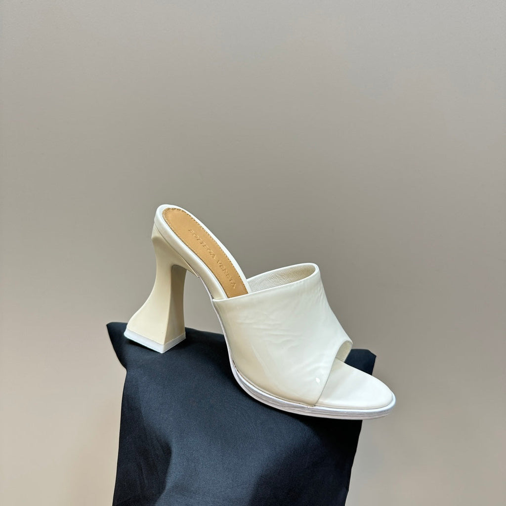 BOTTEGA VENETA HIGH MULE 95 MM IN WHITE CALFSKIN